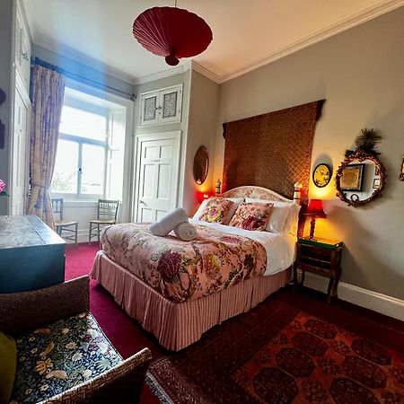 Central Apartment With Parking, Original Art And Antiques EDI Buitenkant foto