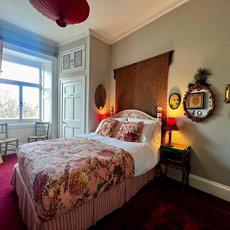 Central Apartment With Parking, Original Art And Antiques EDI Buitenkant foto