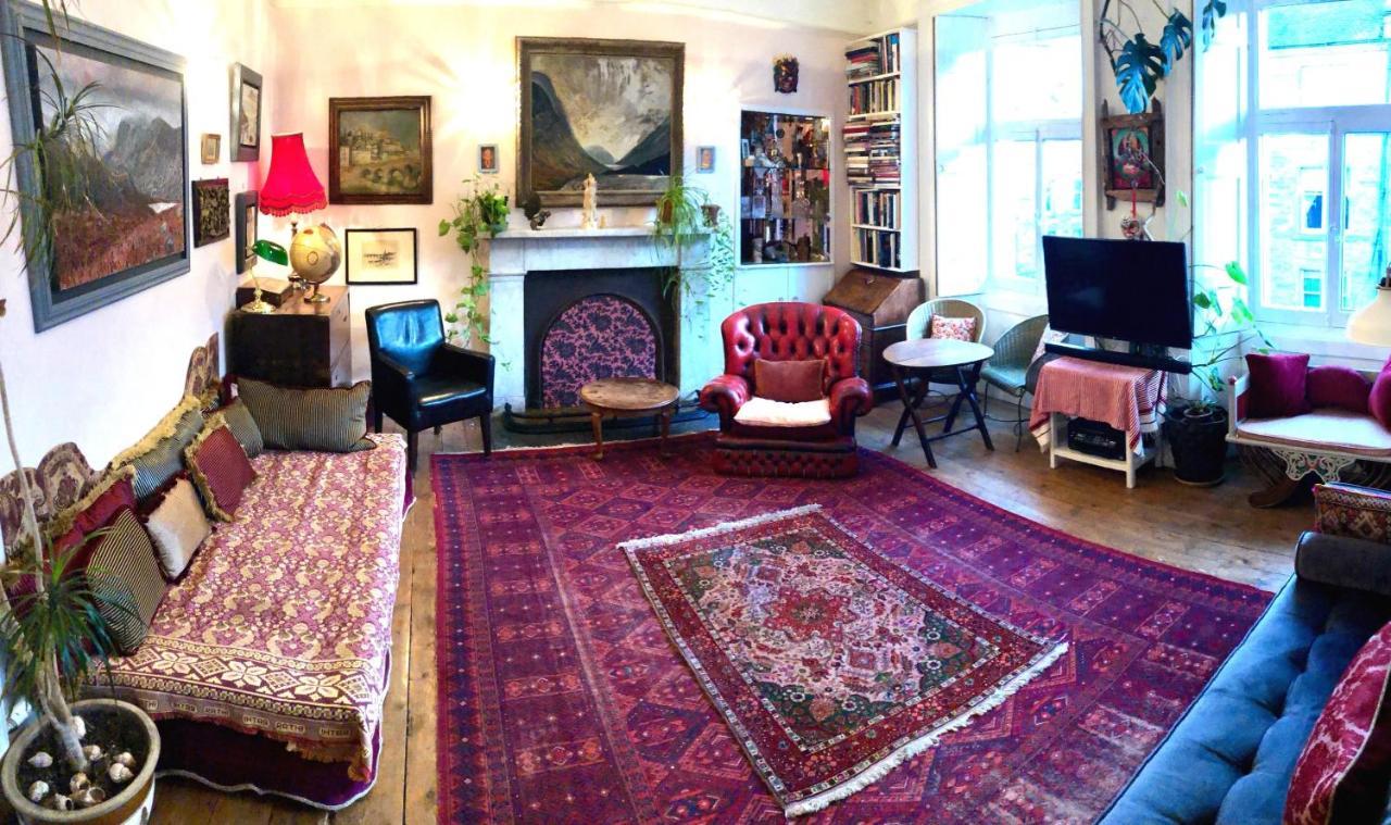 Central Apartment With Parking, Original Art And Antiques EDI Buitenkant foto