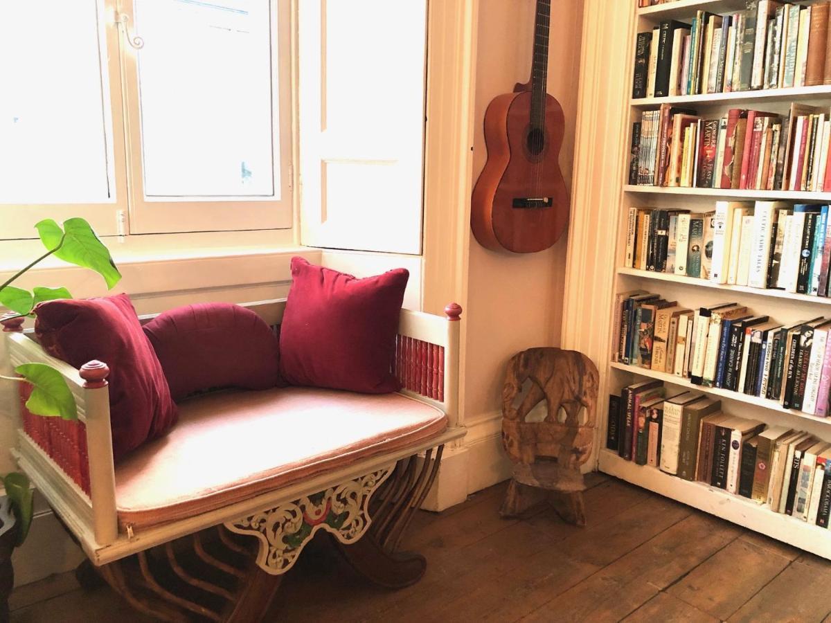 Central Apartment With Parking, Original Art And Antiques EDI Buitenkant foto