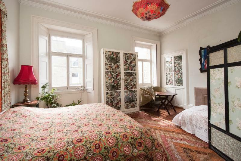 Central Apartment With Parking, Original Art And Antiques EDI Buitenkant foto